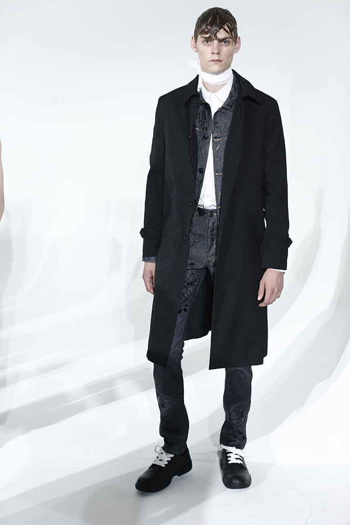 Kenneth Ning Men’s RTW Spring 2016; Image via WWD.com