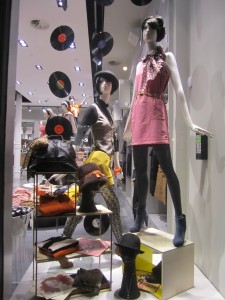 Women's Window Display at H&M