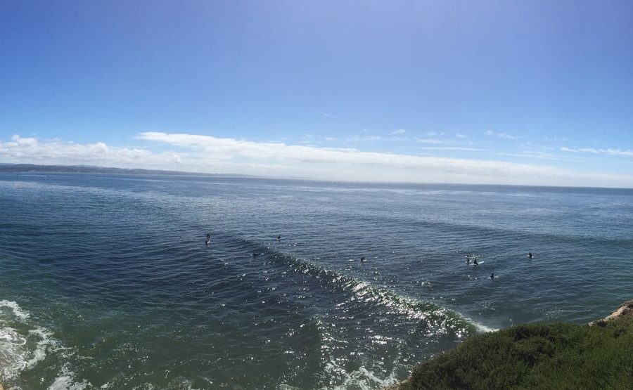 Picture of the sea from a high vantage point