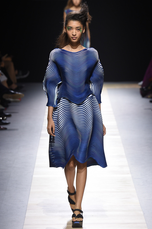 Issey Miyake Continues to Play with Sculptural Design - Fashion School ...